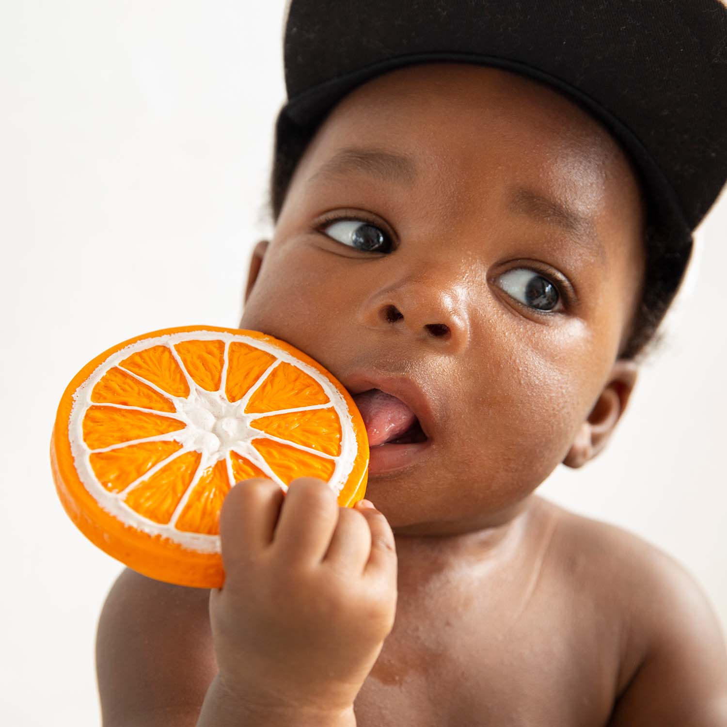 Clementino the Orange von Oli Carol Cotton Ballon Beißspielzeug Spielzeug Badespielzeug - Babyspielzeug Clemento the Orange - Cotton Ballon | Family Concept Store -