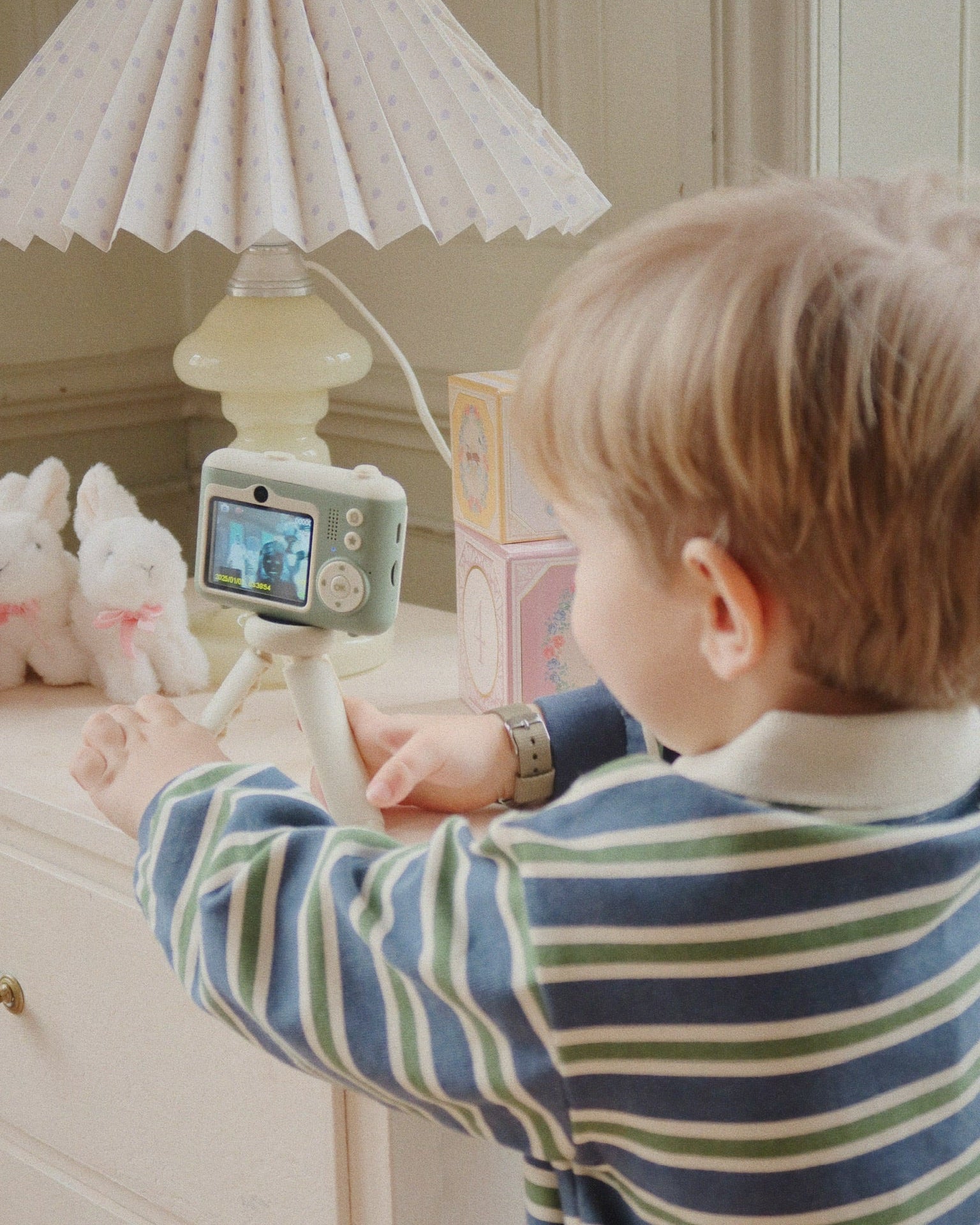 Digitalkamera Kinder Kamera Fotografie konges slojd cotton ballon geschenk kirsche rosa Kids Mädchen Junge Geschenk - Kinder Kamera mit Stativ - Cotton Ballon | Family Concept Store - lemon -