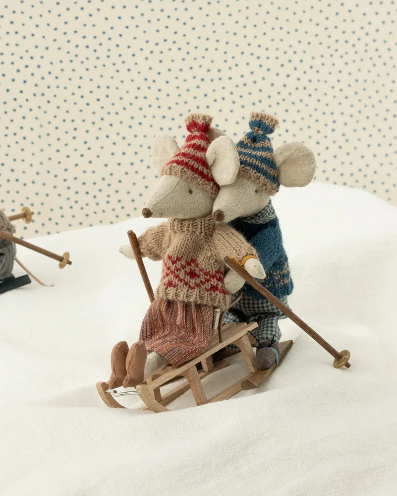 Holzschlitten von Maileg Cotton Ballon Schlitten Spielzeug