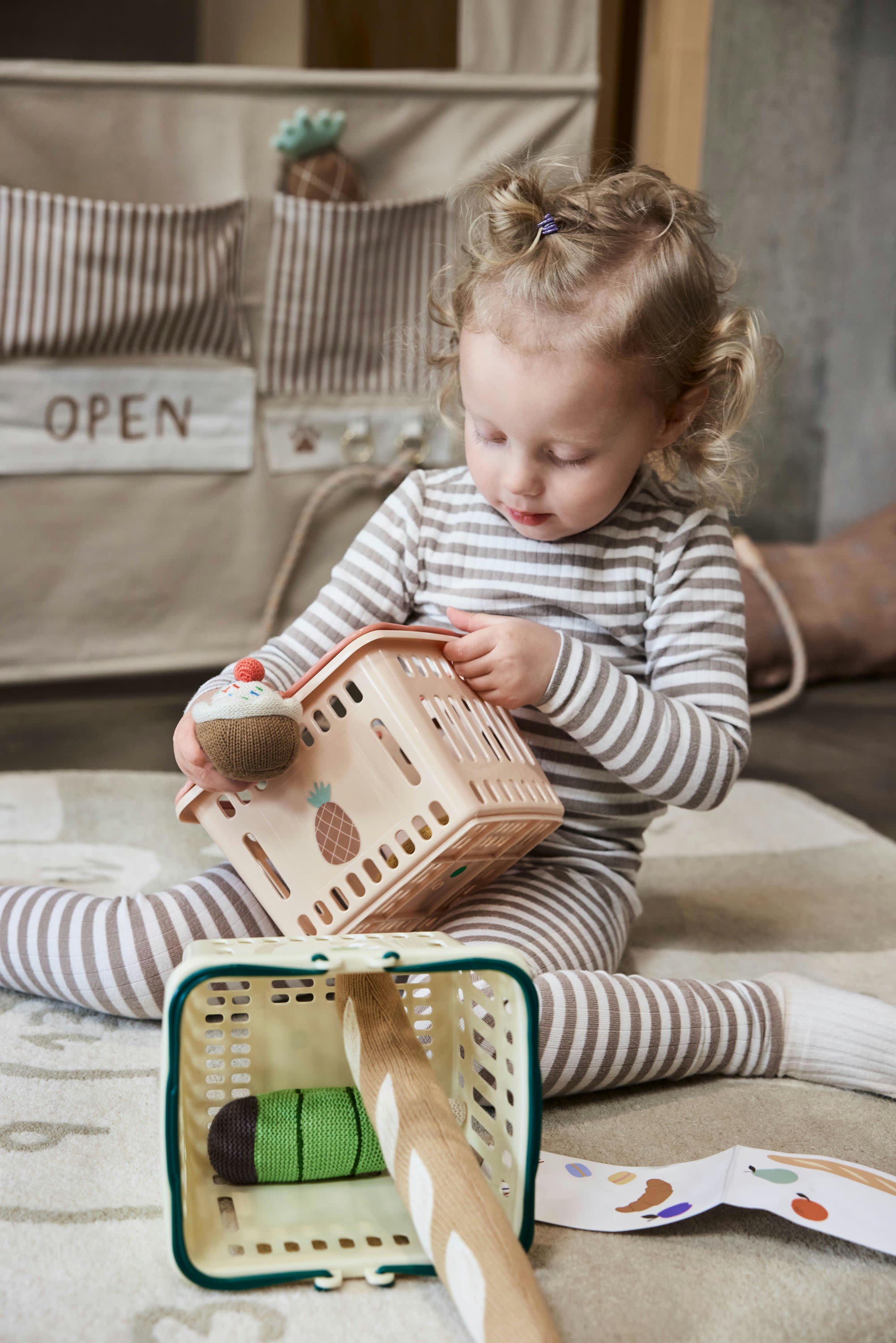 Yummi Mini Foods Set OYOY Essen Lebensmittel Croissant Eis Baguette Macarons Cupcake Patisserie