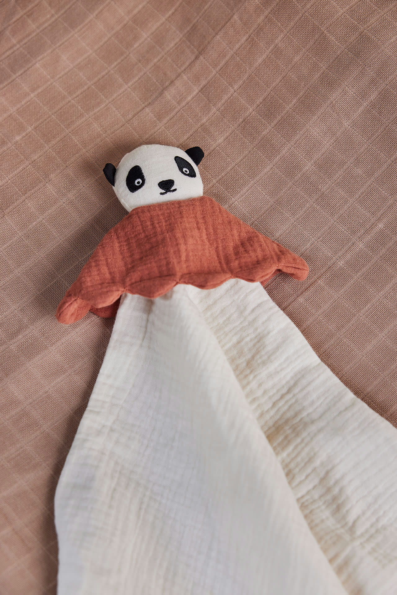 OYOY Lun Lun Panda Schmusetuch - offwhite cotton ballon baby tuch 