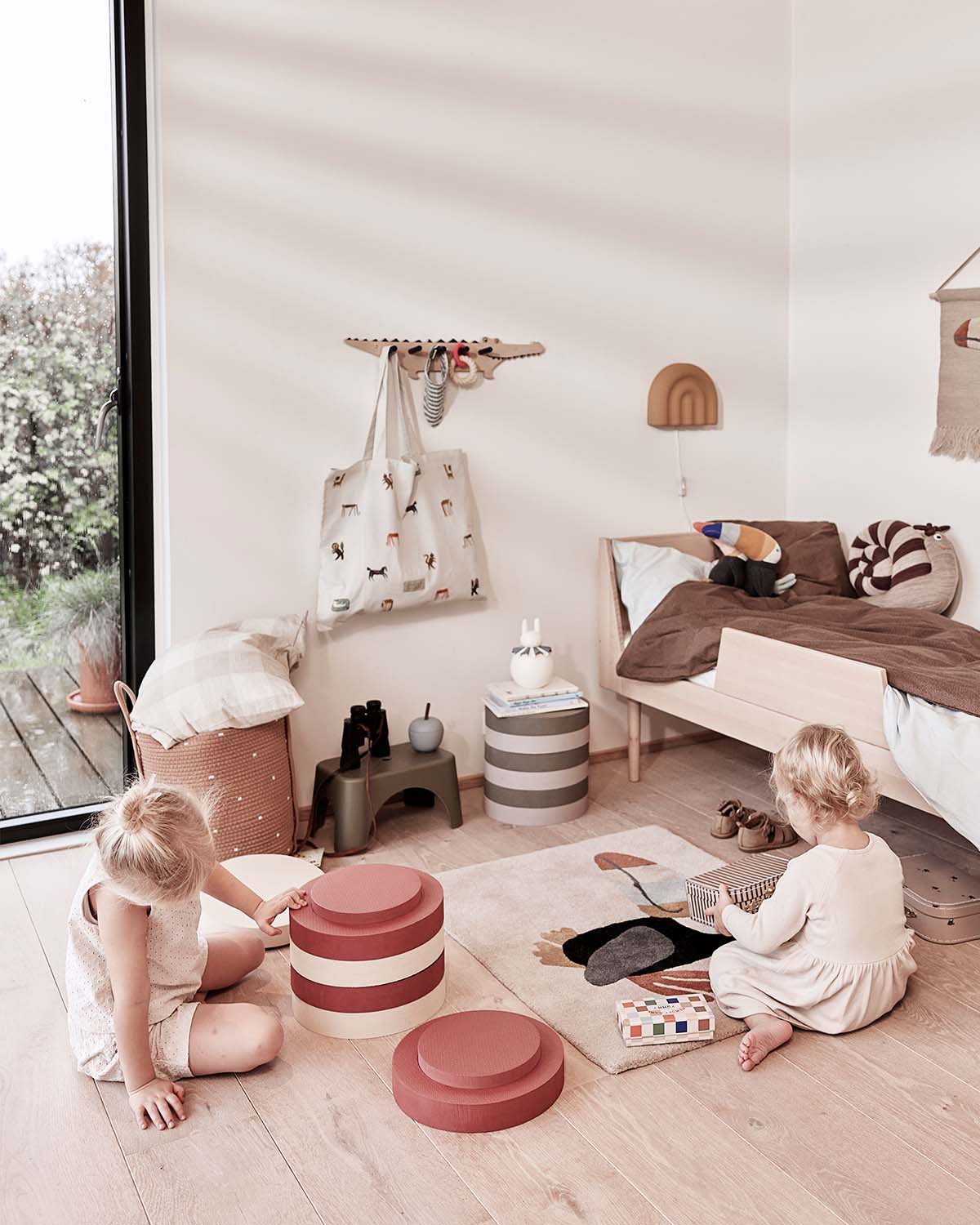 Trinkbecher Apple Cup Cotton Ballon OYOY Strohhalm Apfel Tasse Blau Silikon Design